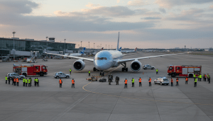 Lire la suite à propos de l’article Alerte à la bombe à l&rsquo;aéroport de Roissy : un avion immobilisé au sol